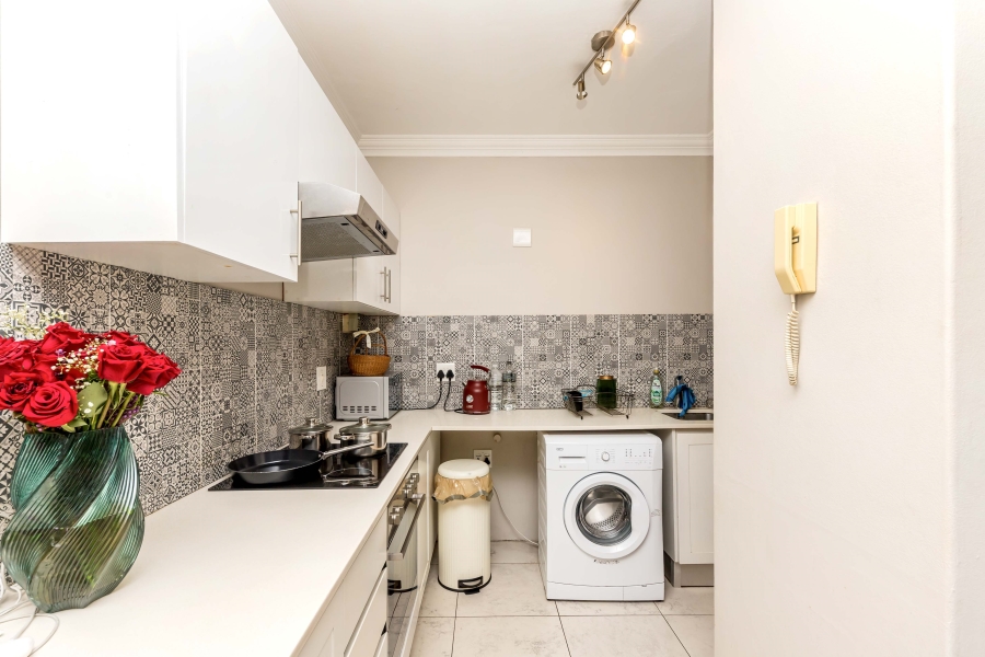 0 Bedroom Property for Sale in Oranjezicht Western Cape